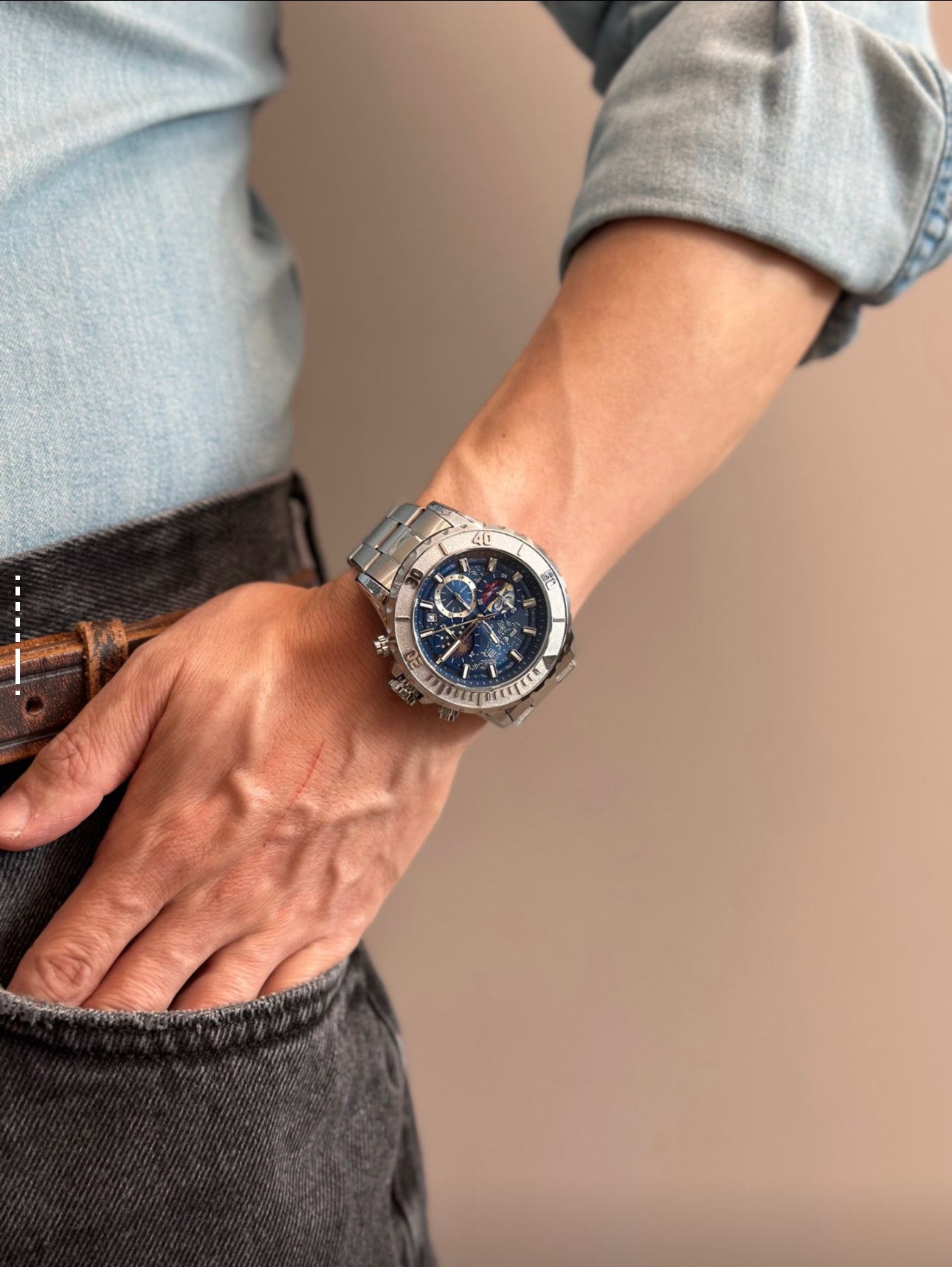 Luminous Quartz Watch – Galaxy-Inspired Night Glow Timepiece for Men